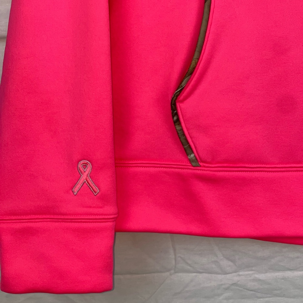 Under Armor Coldgear pink & camo hoodie. Size large GUC-see photos - Picture 9 of 11